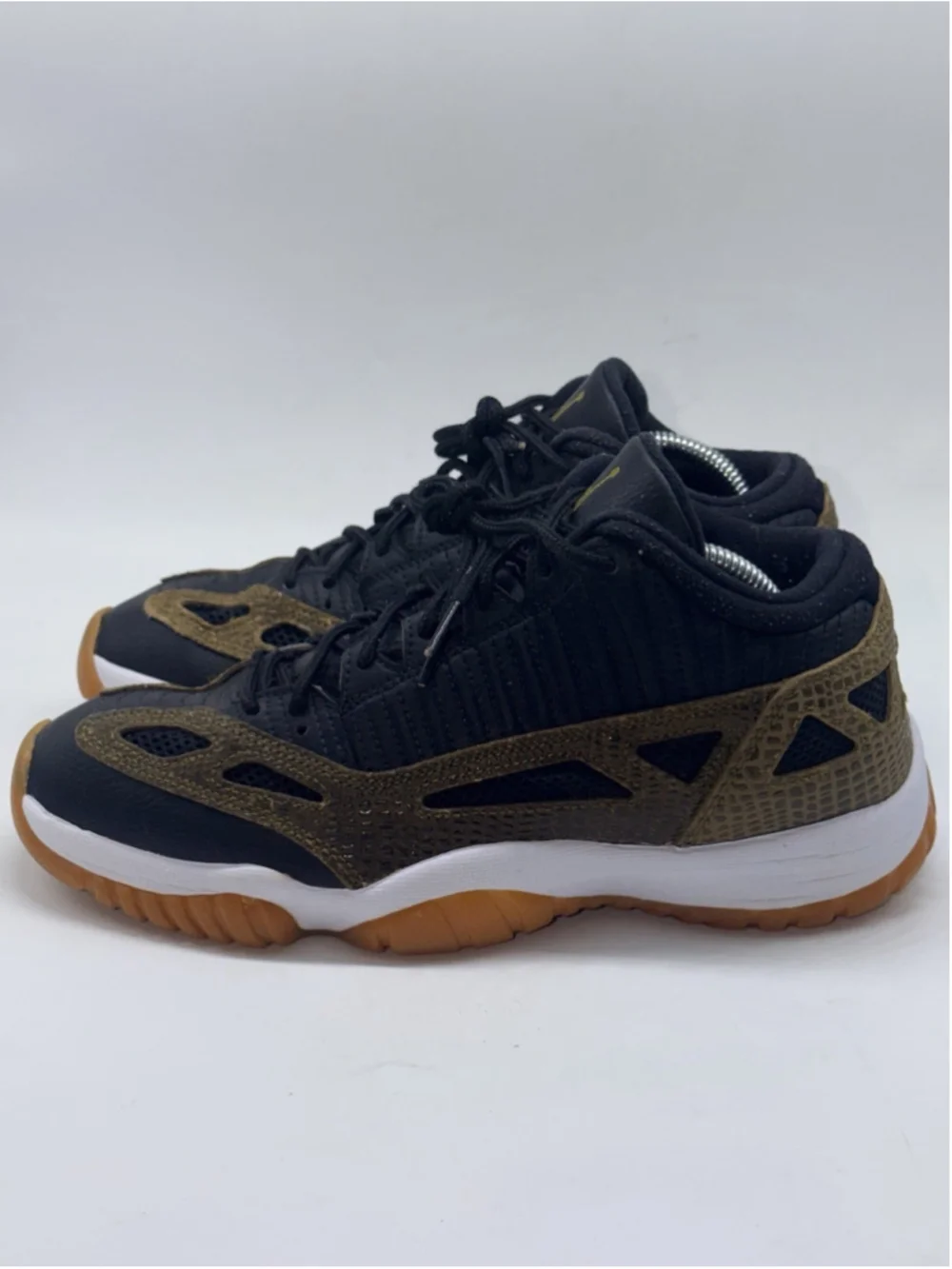 Size 9 - Air Jordan 11 IE Low Croc